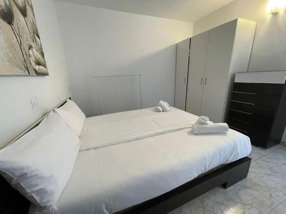 Pool View Apartment Primavera Arona  Zewnętrze zdjęcie